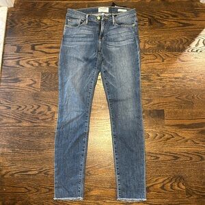 Frame Le Skinny de Jeanne Raw Edge Jeans